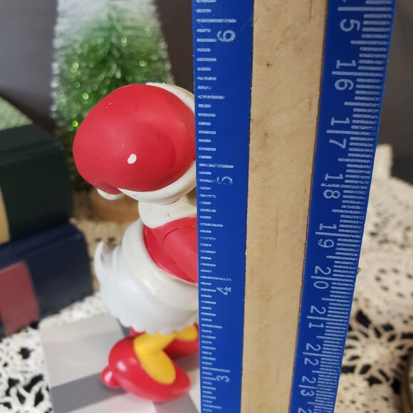 Cute Hallmark Disney Christmas Daisy Duck Playing Flute Music Box - Picture 5 of 10